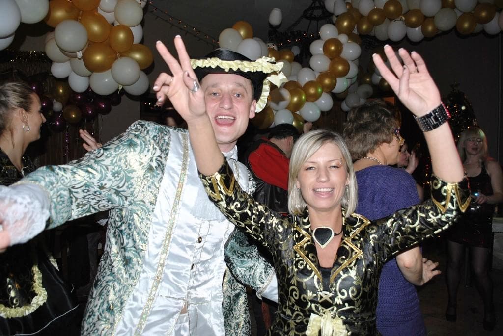 Bal Sylwestrowy w magicznej Sz. Porębie! — zdjęcie 1