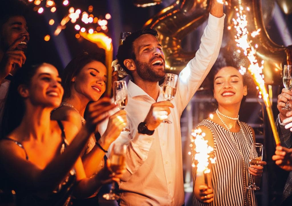 Kolacja z zabawą Sylwestrową w Hotelu Holiday Inn Resort Warszawa-Józefów — zdjęcie 1
